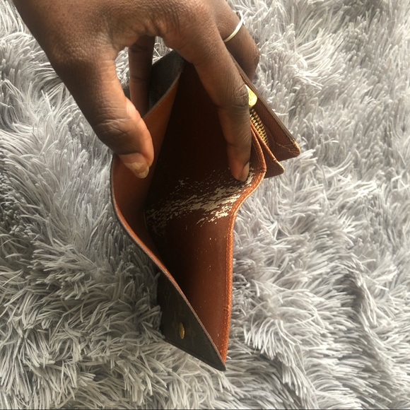 Louis Vuitton Monnaie Tresor Wallet - Picture 12 of 14